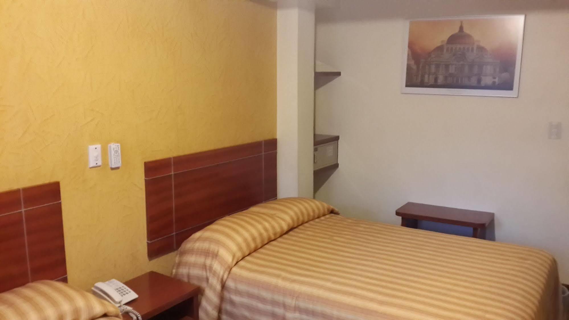 Hotel Roble Mexico-stad Buitenkant foto